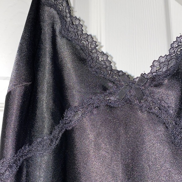 Victoria’s Secret Mini Slip & Robe - Picture 8 of 12